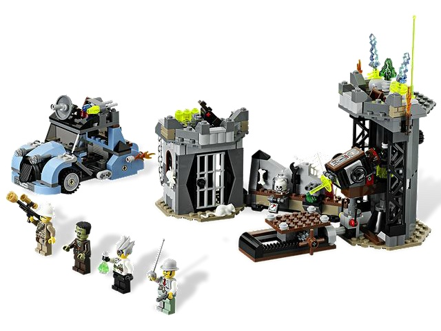 LEGO Monster Fighters The Crazy Scientist & His Monsters Set (9466)